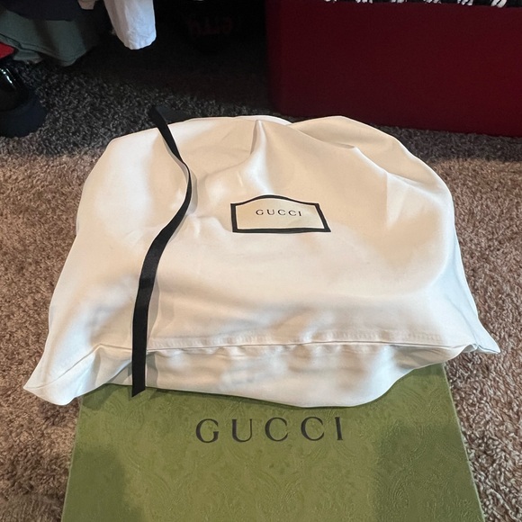 Gucci Black High-Top Sneakers with matching bag - Picture 16 of 16